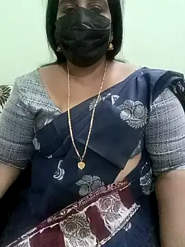 Snapshot of aila98 chatting on 01.14.25 aila98 online show from 01.14.25