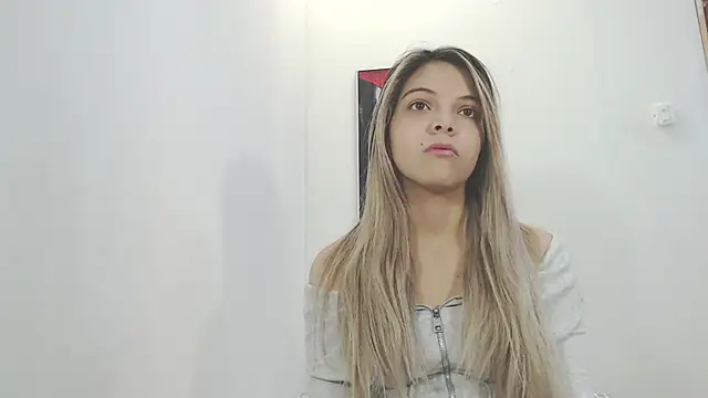 Snapshot of andreau18 chatting on 09.11.25 andreau18 online show from 09.11.25