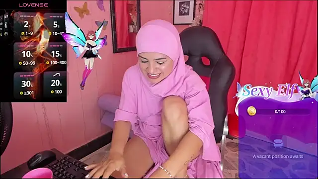 Snapshot of AliaAsad chatting on 02.28.25 AliaAsad online show from 02.28.25