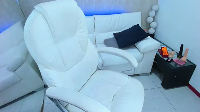 meggan 77 online show from 01.17.25