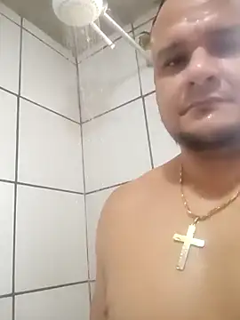 Snapshot of DitchingThrottle chatting on 02.02.26 DitchingThrottle online show from 02.02.26