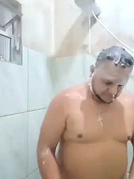 Snapshot of DitchingThrottle chatting on 02.19.26 DitchingThrottle online show from 02.19.26