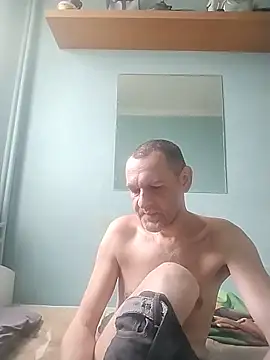 Snapshot of Andrzej-M chatting on 05.17.26 Andrzej-M online show from 05.17.26