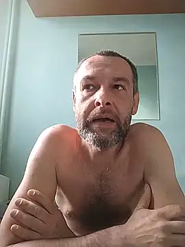 Snapshot of Andrzej-M chatting on 05.31.26 Andrzej-M online show from 05.31.26