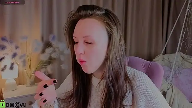 Snapshot of Wendy_mm chatting on 11.08.25 Wendy mm online show from 11.08.25