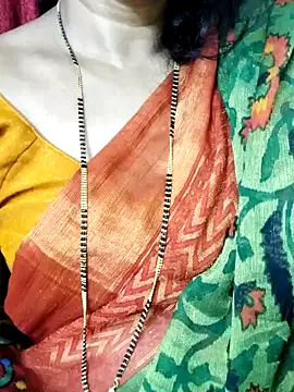 Snapshot of anuradha1432 chatting on 10.26.25 anuradha1432 online show from 10.26.25