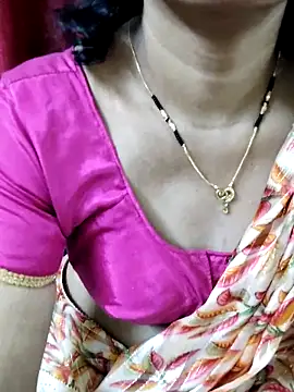 Snapshot of anuradha1432 chatting on 11.10.25 anuradha1432 online show from 11.10.25