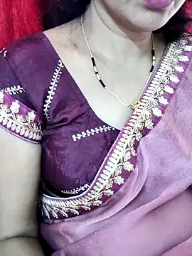 Snapshot of anuradha1432 chatting on 11.12.25 anuradha1432 online show from 11.12.25