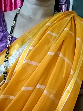 Snapshot of anuradha1432 chatting on 06.17.26 anuradha1432 online show from 06.17.26