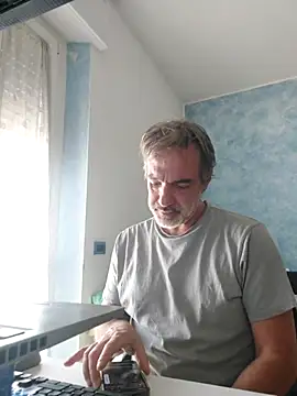 Snapshot of Marcolino183 chatting on 05.26.26 Marcolino183 online show from 05.26.26