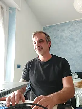 Snapshot of Marcolino183 chatting on 06.01.26 Marcolino183 online show from 06.01.26