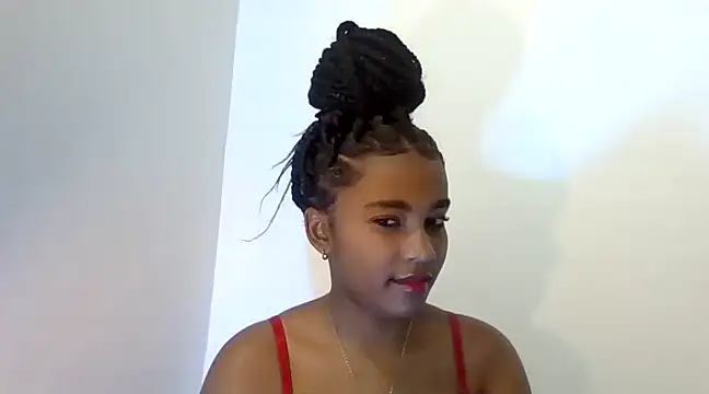 Snapshot of Behla_rouseh chatting on 03.11.25 Behla rouseh online show from 03.11.25
