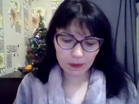 CharmingCat321 online show from 12.15.24