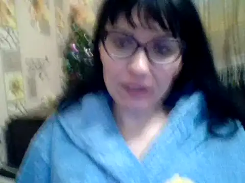 CharmingCat321 online show from 12.15.24