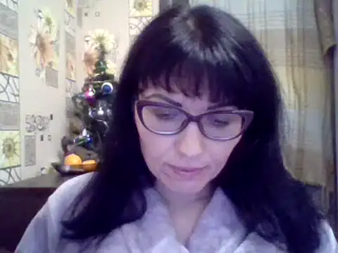 CharmingCat321 online show from 12.17.24