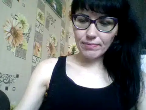 CharmingCat321 online show from 12.21.24