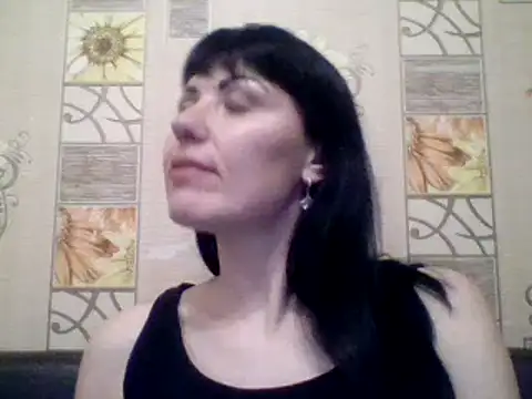 CharmingCat321 online show from 01.15.25