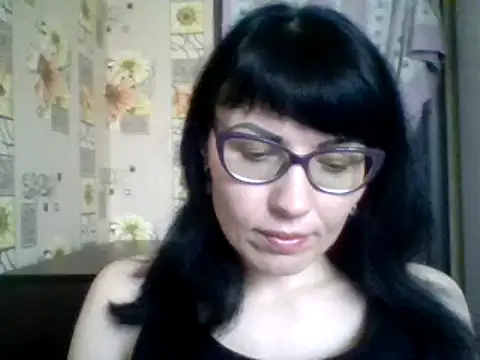 CharmingCat321 online show from 01.25.25
