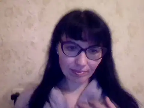 CharmingCat321 online show from 02.17.25