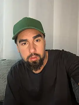 Snapshot of camianddanna chatting on 12.19.24 camianddanna online show from 12.19.24