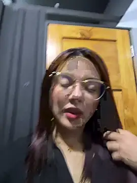 Snapshot of camianddanna chatting on 03.15.25 camianddanna online show from 03.15.25