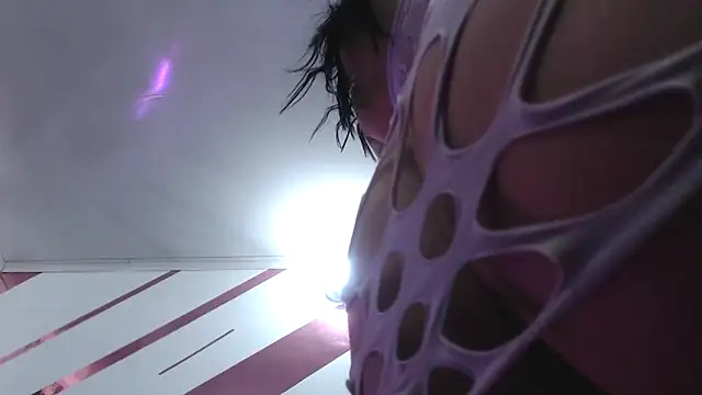 Snapshot of Kitten_Hot_ chatting on 09.30.25 Kitten Hot online show from 09.30.25