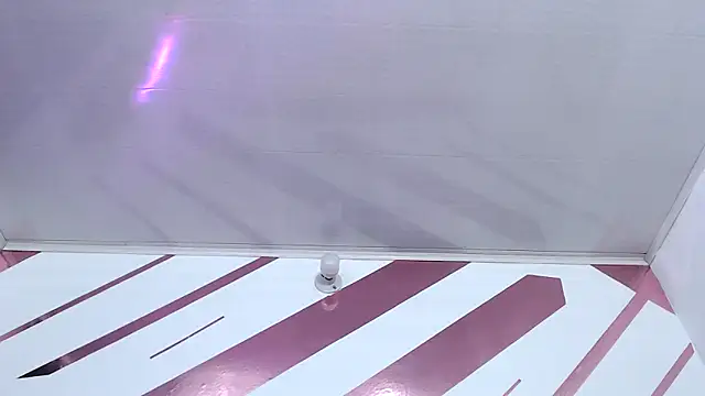 Snapshot of Kitten_Hot_ chatting on 10.18.25 Kitten Hot online show from 10.18.25