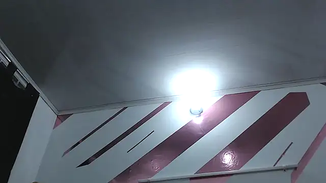 Kitten Hot  online show from 11.25.25