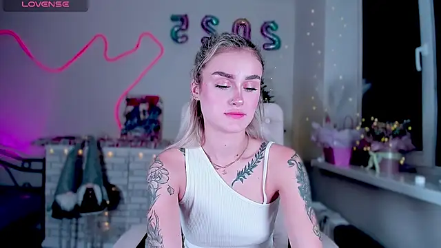  Ravenaa online show from 12.23.24