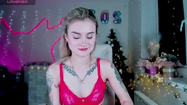  Ravenaa online show from 01.06.25