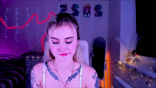  Ravenaa online show from 02.06.25