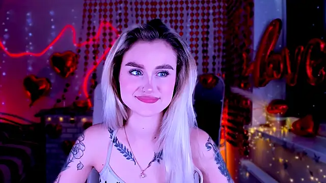  Ravenaa online show from 02.19.25