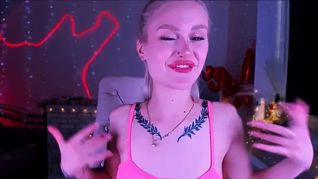  Ravenaa online show from 03.20.25