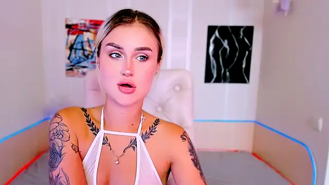  Ravenaa online show from 09.15.25