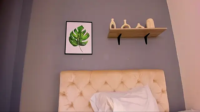 Soe Lara online show from 10.11.25