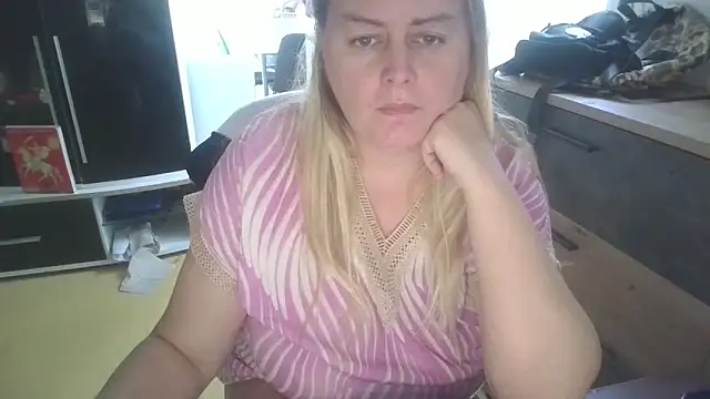 Meliss Official9 online show from 09.25.25