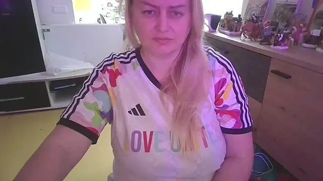 Meliss Official9 online show from 12.03.25