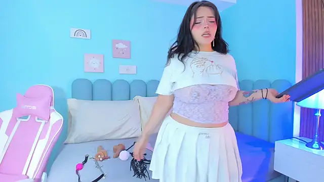 Snapshot of curvy_rousi chatting on 02.08.25 curvy rousi online show from 02.08.25