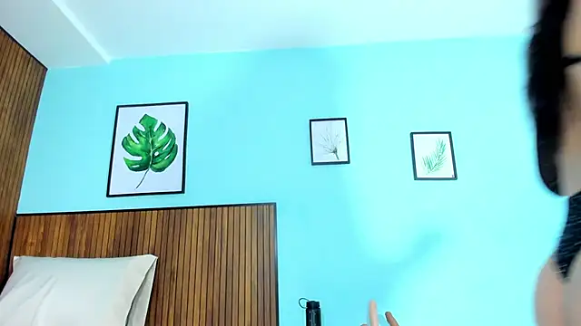 Snapshot of curvy_rousi chatting on 03.05.25 curvy rousi online show from 03.05.25