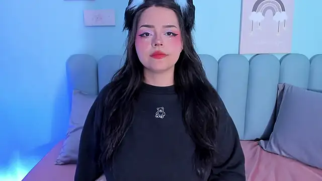 Snapshot of curvy_rousi chatting on 10.04.25 curvy rousi online show from 10.04.25