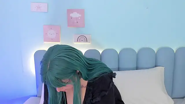 curvy rousi online show from 11.18.25