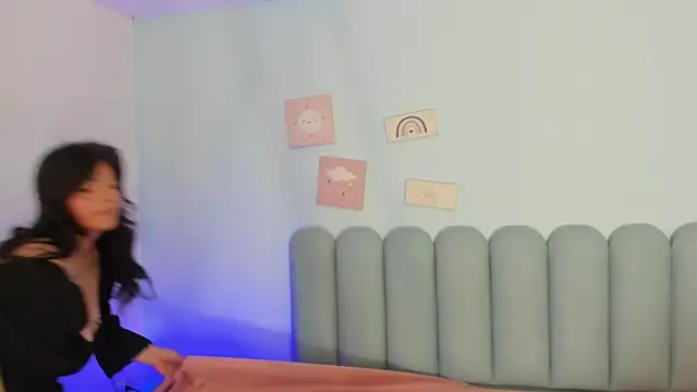 Snapshot of curvy_rousi chatting on 01.18.26 curvy rousi online show from 01.18.26