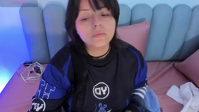 Snapshot of curvy_rousi chatting on 02.17.26 curvy rousi online show from 02.17.26