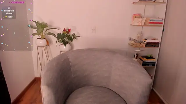 Snapshot of danna_davis18 chatting on 12.17.24 danna davis18 online show from 12.17.24