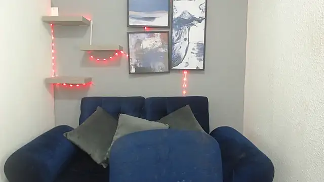 Snapshot of vainillaplaypussy chatting on 10.22.25 vainillaplaypussy online show from 10.22.25