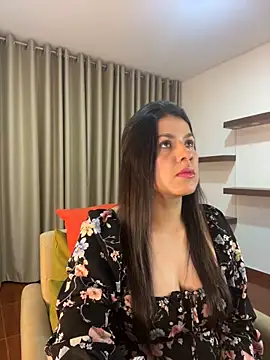 Alice Biel online show from 12.26.24