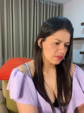 Alice Biel online show from 12.26.24