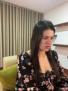 Alice Biel online show from 02.22.25