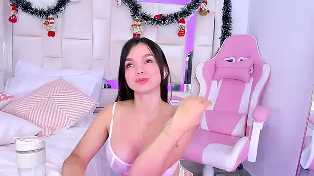 Snapshot of isabella_gomez11 chatting on 12.23.24 isabella gomez11 online show from 12.23.24