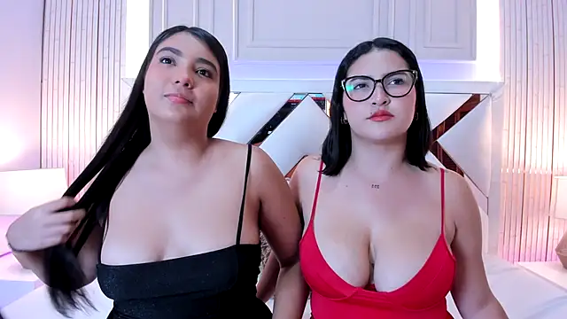 Snapshot of madeleine2112 chatting on 09.09.25 madeleine2112 online show from 09.09.25